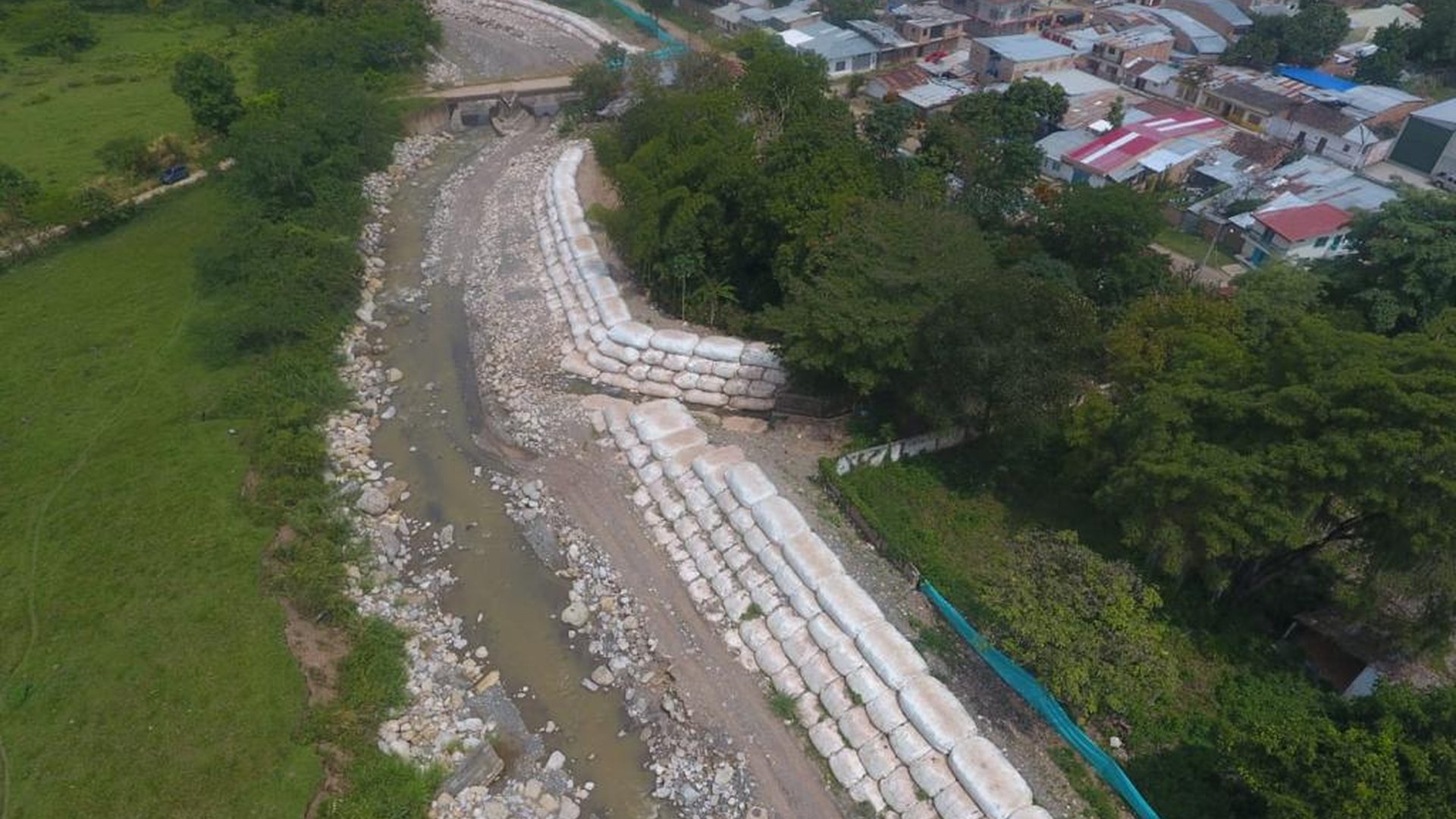 Canalización río Timaná